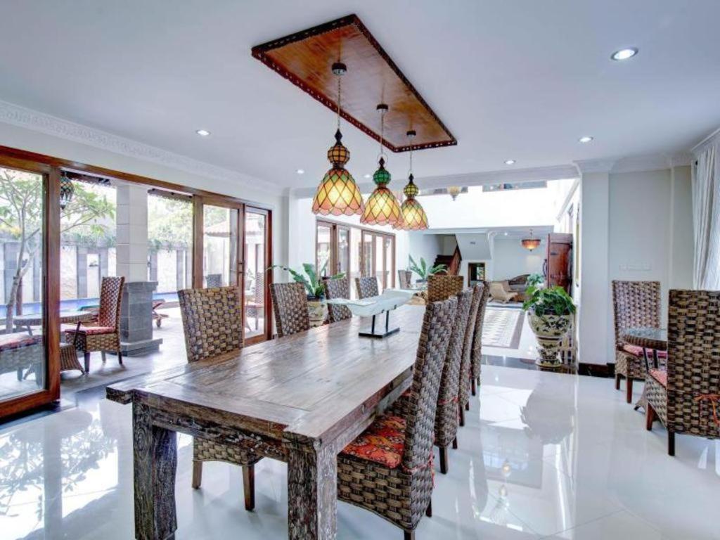 Hastinapura Residence Jimbaran Buitenkant foto